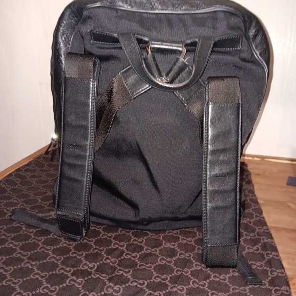 Gucci Signature Backpack - Picture 3 of 6